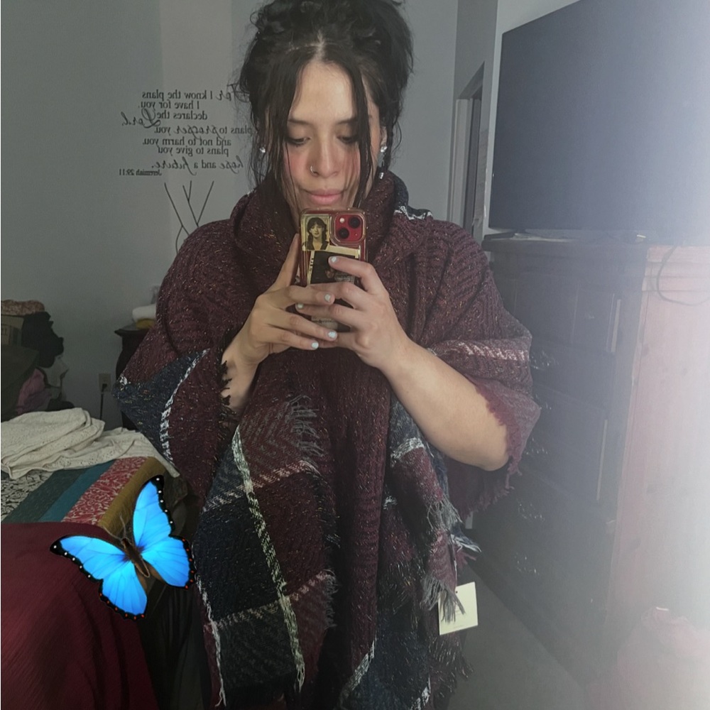 Riah poncho Plaid Burgundy and Blue Poncho